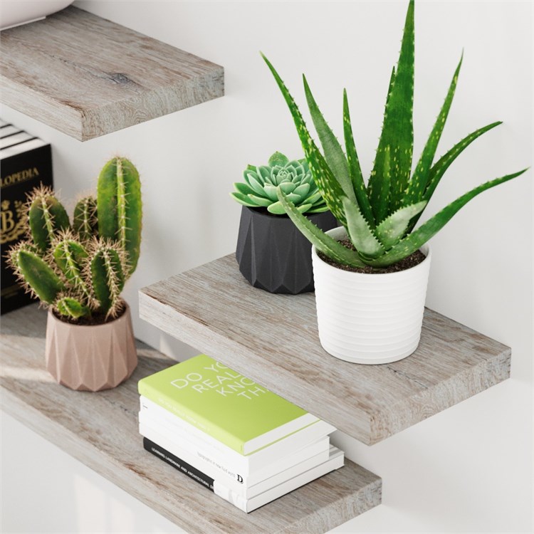 Wooden shelves in Mensole