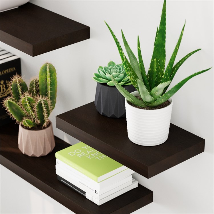 Wooden shelves in Mensole