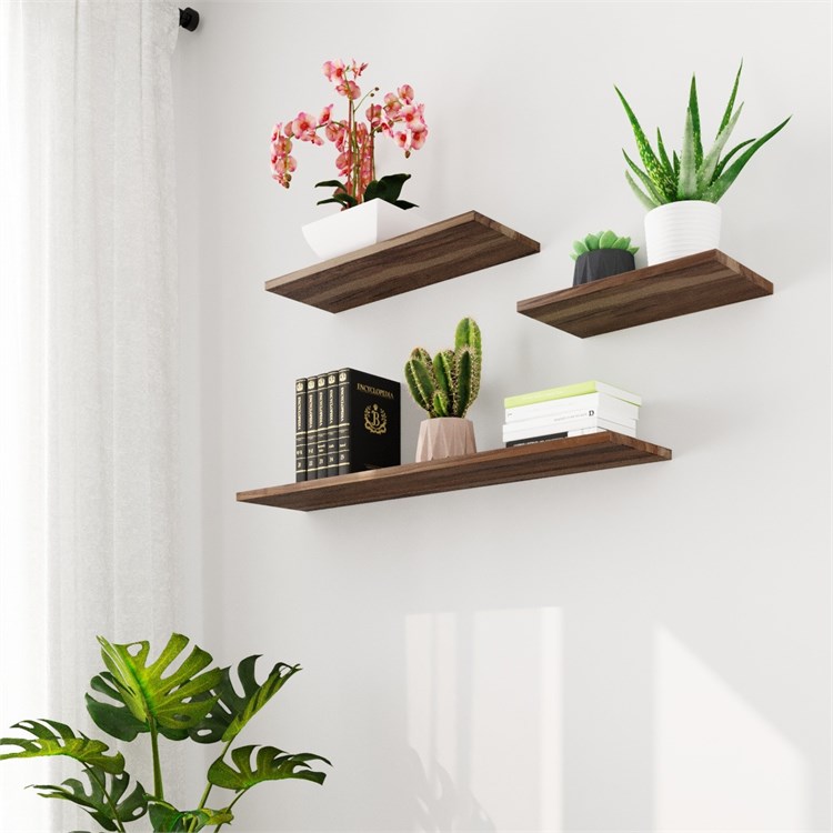 Wooden shelves in Mensole
