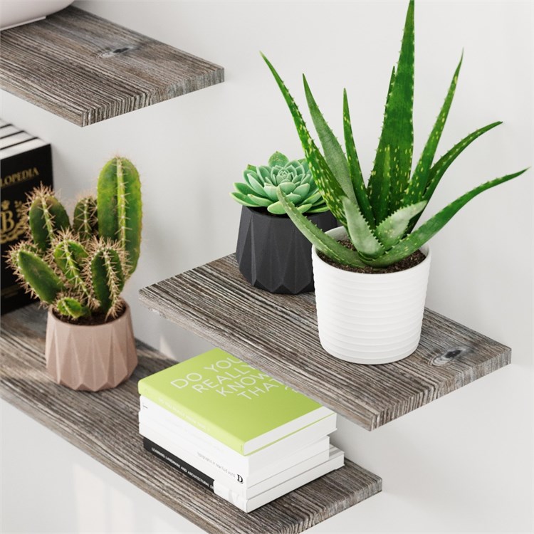 Wooden shelves in Mensole