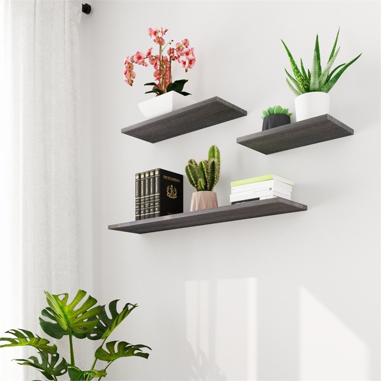 Wooden shelves in Mensole